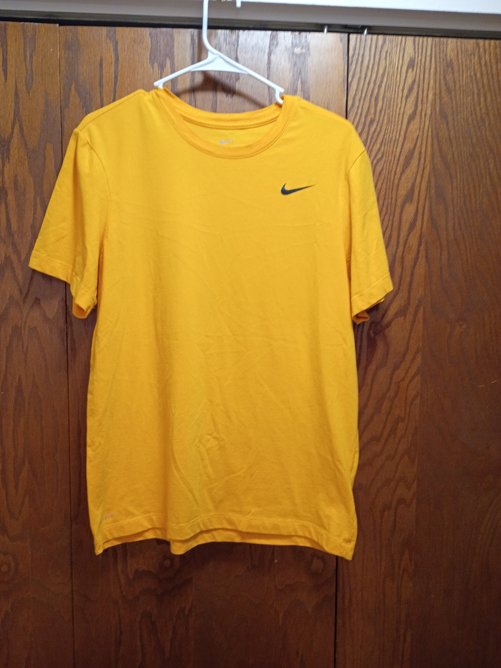 Nike Men’s Short-Sleeve Crew Tee in Yellow